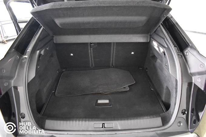 PEUGEOT 3008 Hybrid 136 e-DCS6 Allure